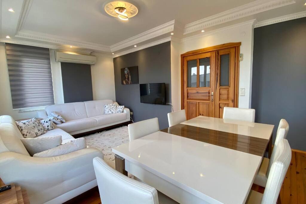 Denize 100 Mt 2+1 Merkezde Lejlighed *